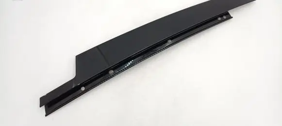 BMW X5 E70 Front door glass trim molding 51337207832 7207832