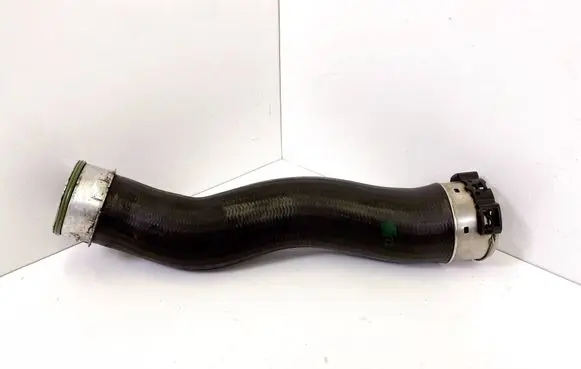 Intercooler hose/pipe