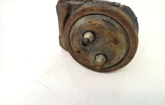 Suzuki Grand Vitara I Engine mount bracket 68DB