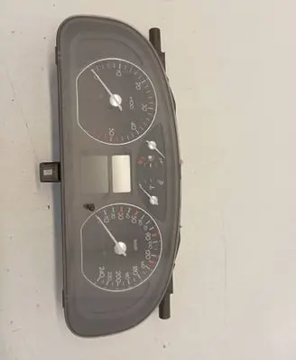 Renault Laguna II Speedometer (instrument cluster) 8200218888 501018880079