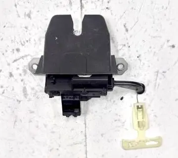 Ford Focus Tailgate/trunk/boot lock/catch/latch BM51A442A66CC