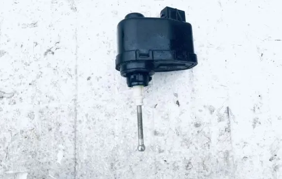 Audi 100 S4 C4 Headlight level adjustment motor 00437545