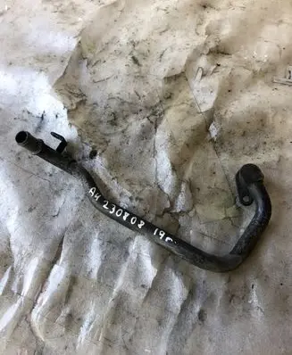 Audi A4 S4 B9 Engine coolant pipe/hose 04l121085a