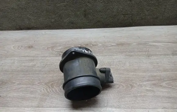 Volvo V70 Mass air flow meter 8670115 0280218088