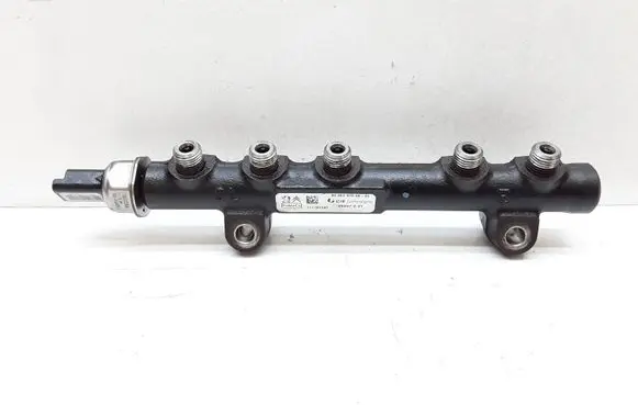 Volvo V70 Fuel main line pipe 9685297580