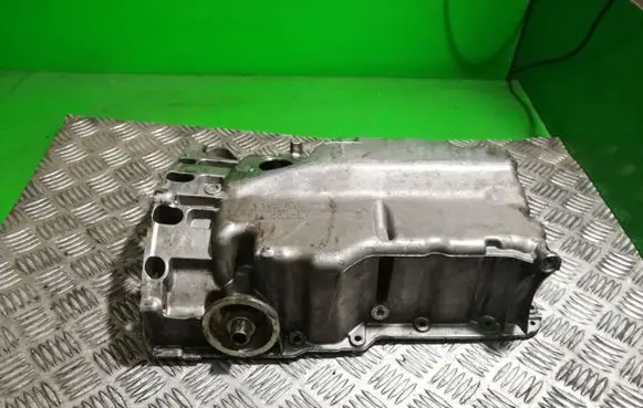 Volkswagen Golf VII Oil sump 04E103603G