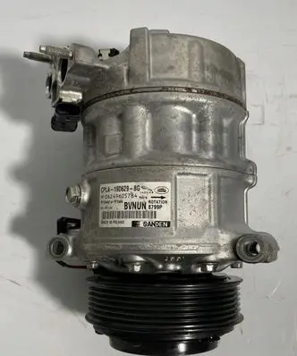Jaguar XJ X351 Air conditioning (A/C) compressor (pump) C2D45382