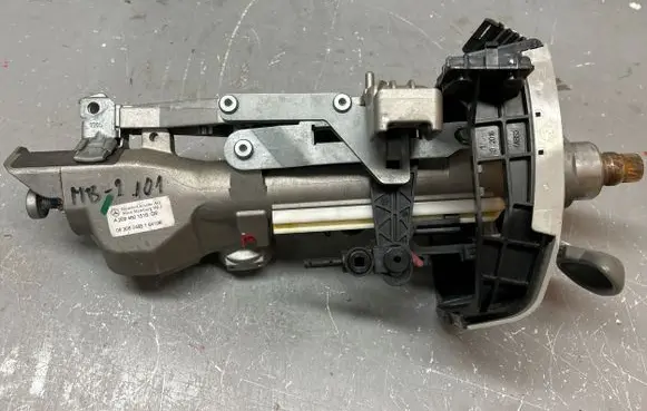 Mercedes-Benz C W203 Steering wheel axle set A2094620220
