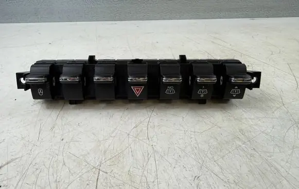 Peugeot 3008 I A set of switches 10033756