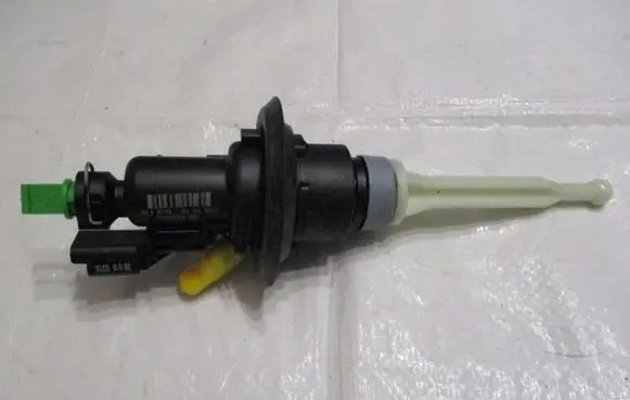 Clutch slave cylinder