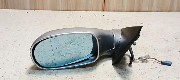 Front door electric wing mirror