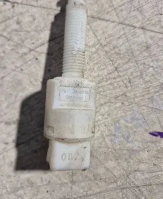 Audi A6 S6 C5 4B Brake pedal sensor switch 4a0945515A