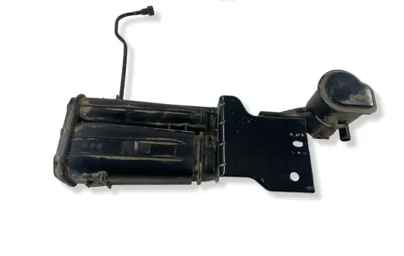 Hyundai i30 Active carbon filter fuel vapour canister 