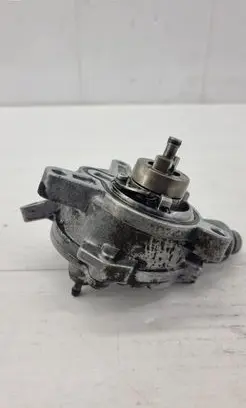 Volvo XC90 Vacuum pump 30731825