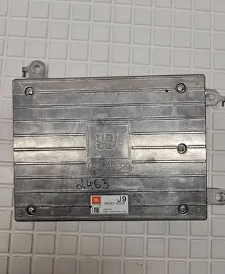 Toyota RAV 4 (XA40) Sound amplifier 8628042050 2691019