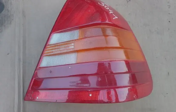 Mercedes-Benz C W202 Rear/tail lights UL03301