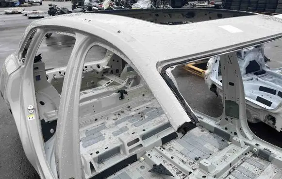 Audi e-tron Roof 