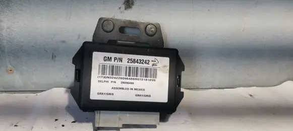 Chevrolet Captiva Engine control unit/module 25843242