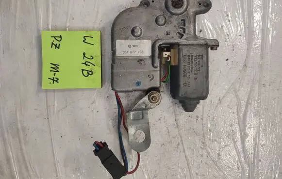 Volkswagen PASSAT B3 Sunroof motor/actuator 357877795 0130821812 722686715