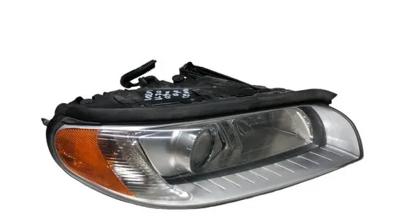 Volvo V70 Headlight/headlamp 31214348