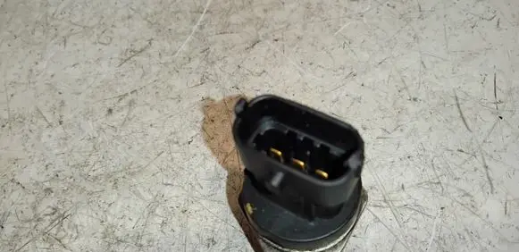 Fuel pressure sensor