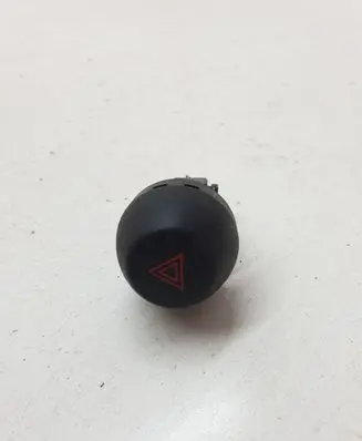 Toyota RAV 4 (XA30) Hazard light switch