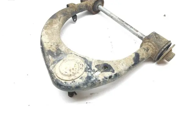 Toyota Land Cruiser (J200) Front lower control arm/wishbone