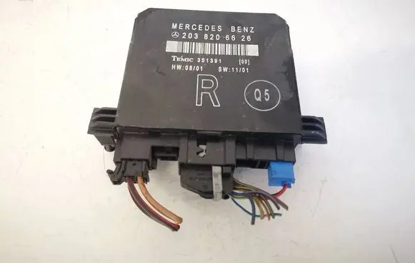 Mercedes-Benz C W203 Door control unit/module 2038206626