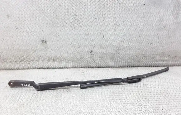 Skoda Octavia Mk1 (1U) Front wiper blade arm