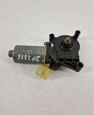 Mercedes-Benz CLK A208 C208 Front door window regulator motor 0130821723
