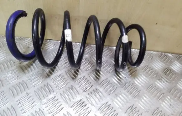 Opel Zafira B Front coil spring