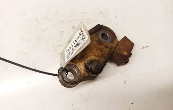 Toyota Corolla Verso AR10 Engine mounting bracket 