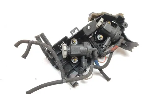 BMW 5 F10 F11 Turbo solenoid valve 8509323 3024421 BMW1174