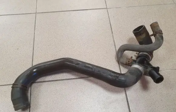 Ford Transit Custom Engine coolant pipe/hose 922318