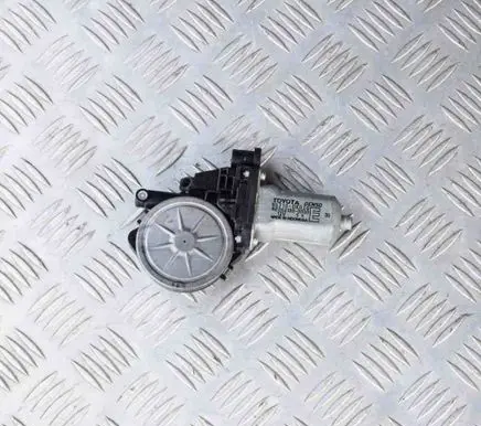 Toyota Hilux (AN10, AN20, AN30) Rear door window regulator motor