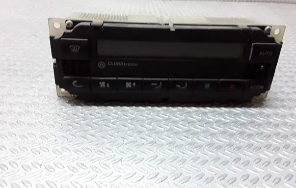 Volkswagen PASSAT B5 Climate control unit 5HB00761711