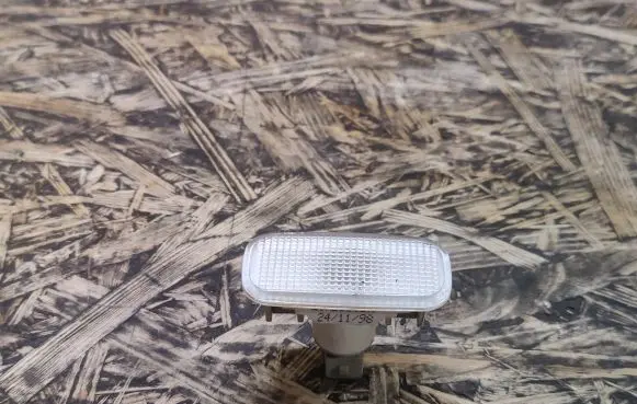 Jaguar XK8 - XKR Front seat light LJA5350BA