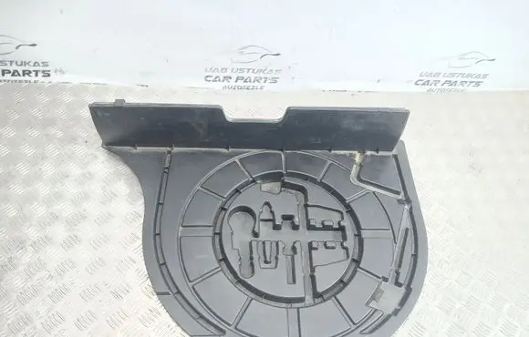 Toyota Yaris Tool box 647710D01