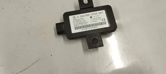 Mercedes-Benz E W212 Tire pressure control unit A0009003704