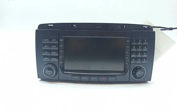Mercedes-Benz R W251 Radio/CD/DVD/GPS head unit 27D03875K01 A2518703689 BB0640