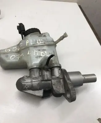 Volkswagen Golf Plus Master brake cylinder 03355890101
