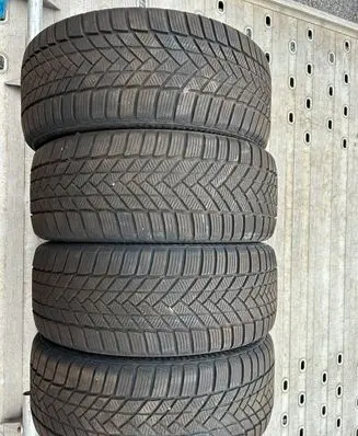 Audi A4 S4 B9 R17 winter tire 