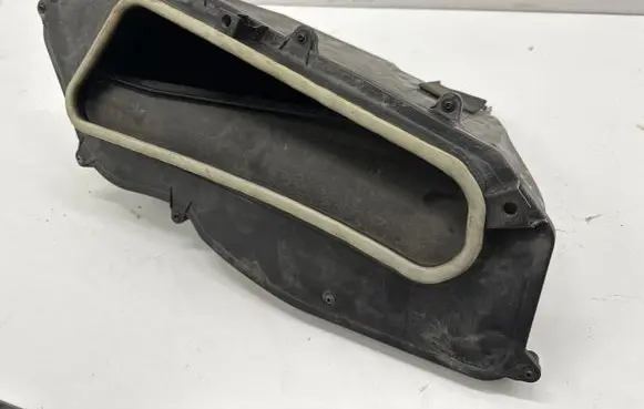 Mercedes-Benz S W222 Other engine bay part A2228300067