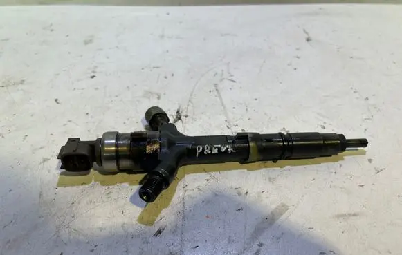 Toyota Previa (XR30, XR40) II Fuel injector 2367027030 10C33965