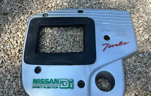 Nissan Patrol Y61 Engine cover (trim) 11050VC112
