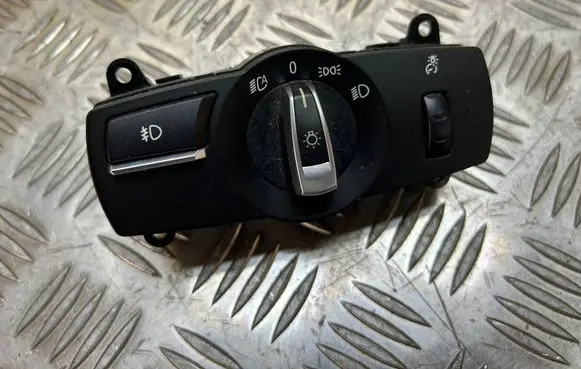BMW 5 F10 F11 Light switch 9192745 3392030102