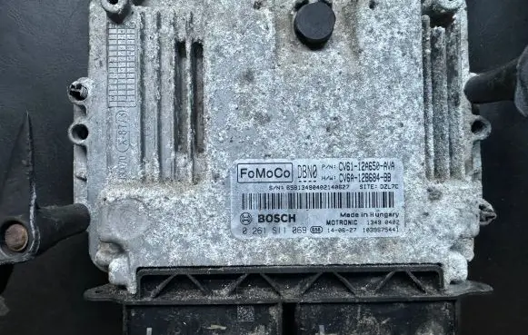 Ford Focus Engine control unit/module CV6112A650AvA CV6A12B684BB 0261S11069