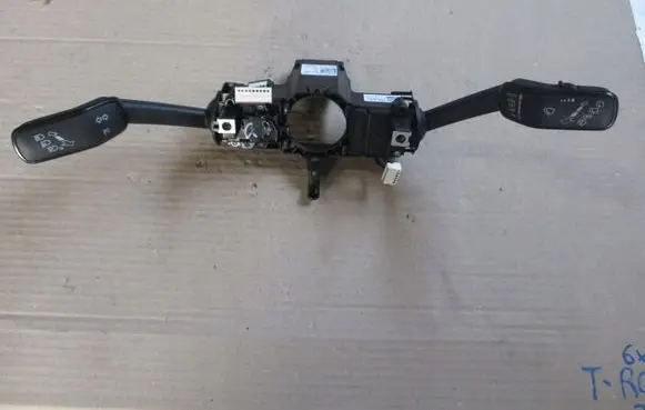 Volkswagen PASSAT Central console control unit 3Q0953521AM