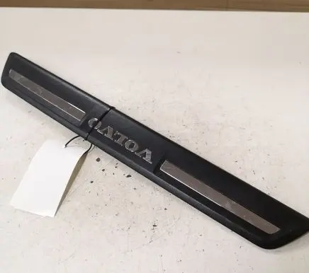 Volvo V40 Front sill trim cover 31265842