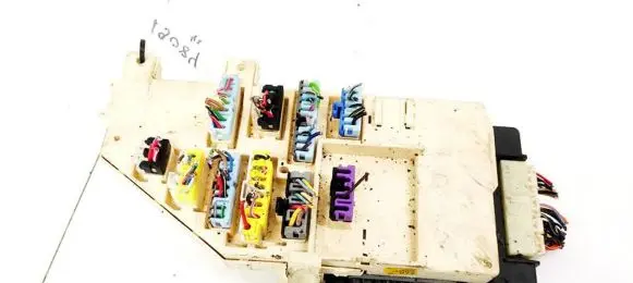 Chrysler Sebring (ST-22 - JR) Fuse box set 4759434AC 0227021